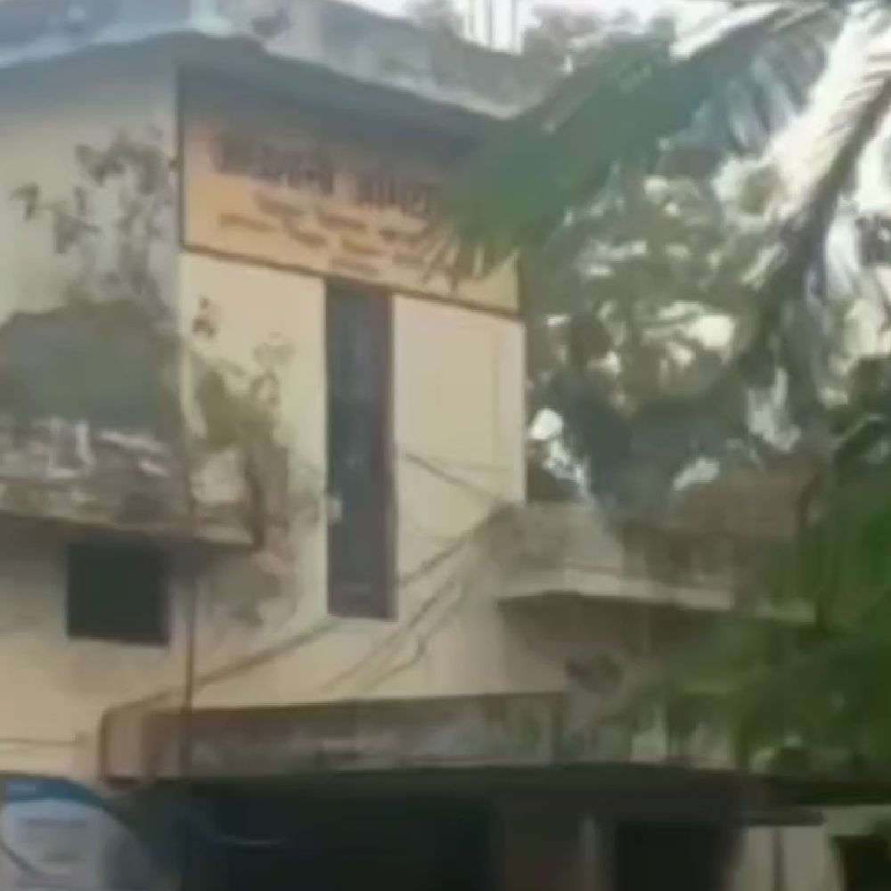 देवरिया में 11-12 अप्रैल को बिजली कटौती:भटवलिया उपकेंद्र पर मरम्मत से 4 घंटे बाधित रहेगी आपूर्ति