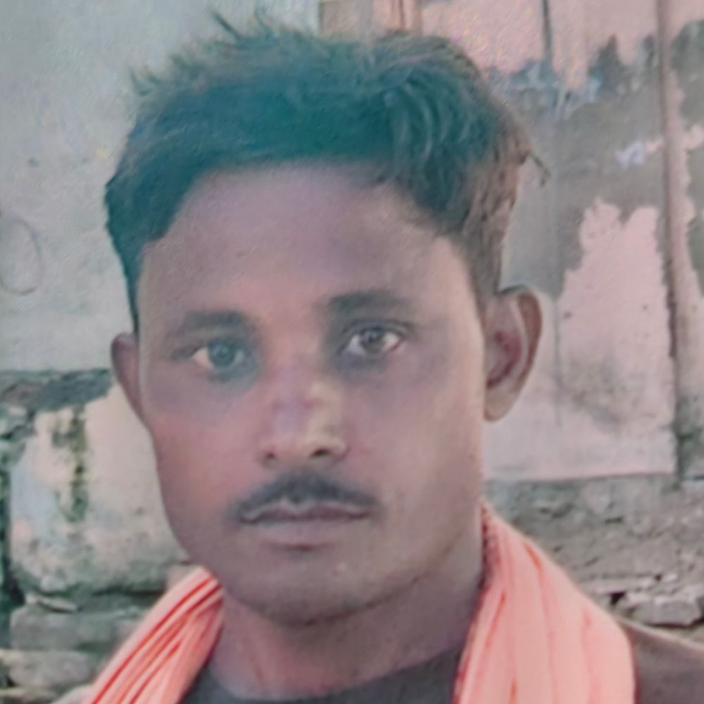 हाथरस में ट्रेन से कटकर युवक की मौत:मानसिक रूप से अस्वस्थ था, देर रात से था लापता, हाथ पर टैटू से हुई पहचान