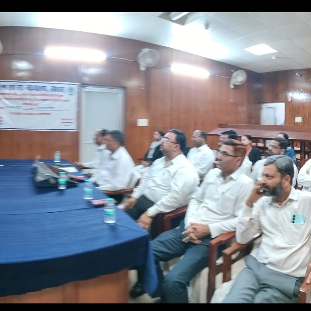 हाथरस में न्यायिक अधिकारियों को पोस्टमार्टम रिपोर्ट की जानकारी दी:जिला जज की अध्यक्षता में हुआ कार्यक्रम, अधिकारियों को प्रशिक्षित किया