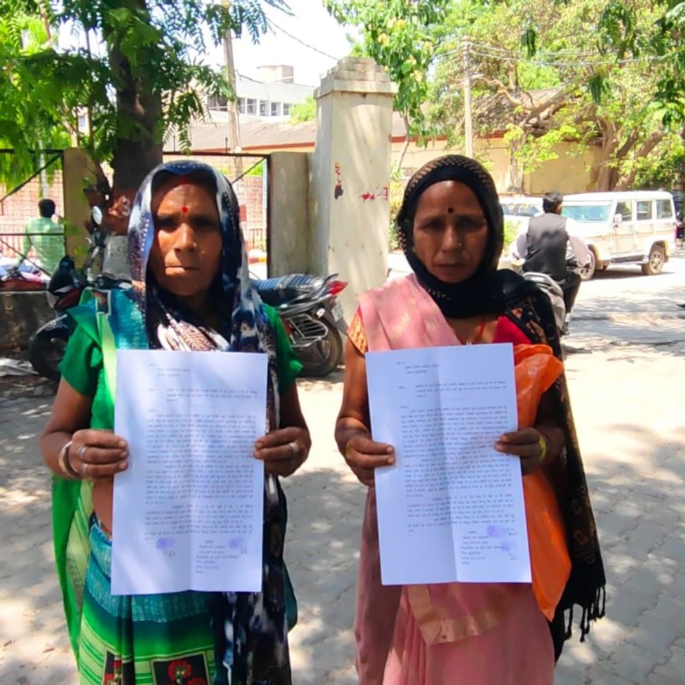 महिला ने भाई के अपहरण, संपत्ति हड़पने का लगाया आरोप:सुल्तानपुर में पीड़िता ने DM-SP से न्याय की लगाई गुहार