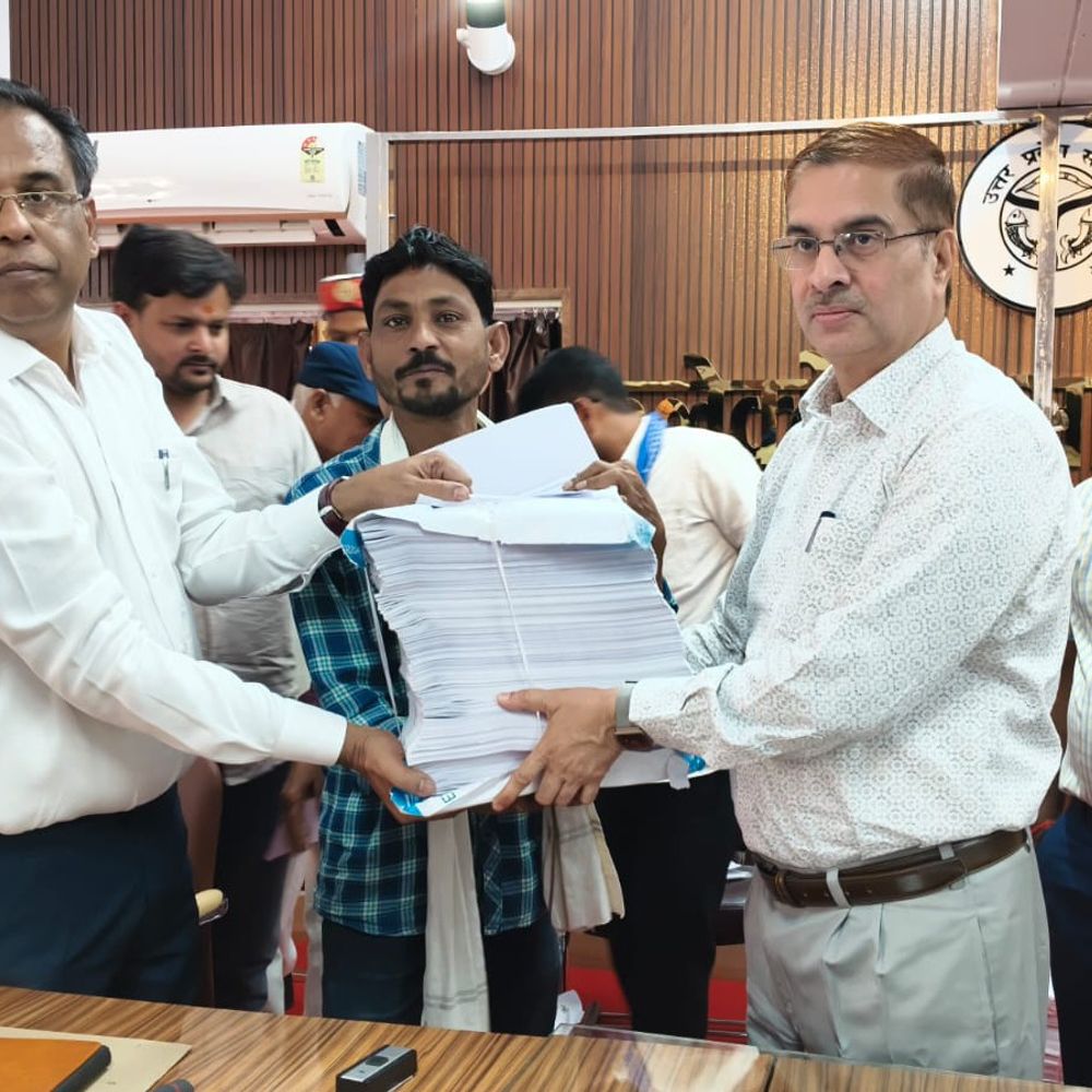 सोनभद्र में 11.97 लाख मतदाता दर्ज, अंतिम मतदाता सूची जारी:44,413 मतदाताओं की वृद्धि, राज्यमंत्री के ओबरा विधानसभा क्षेत्र में सबसे अधिक में वोटर बढ़े