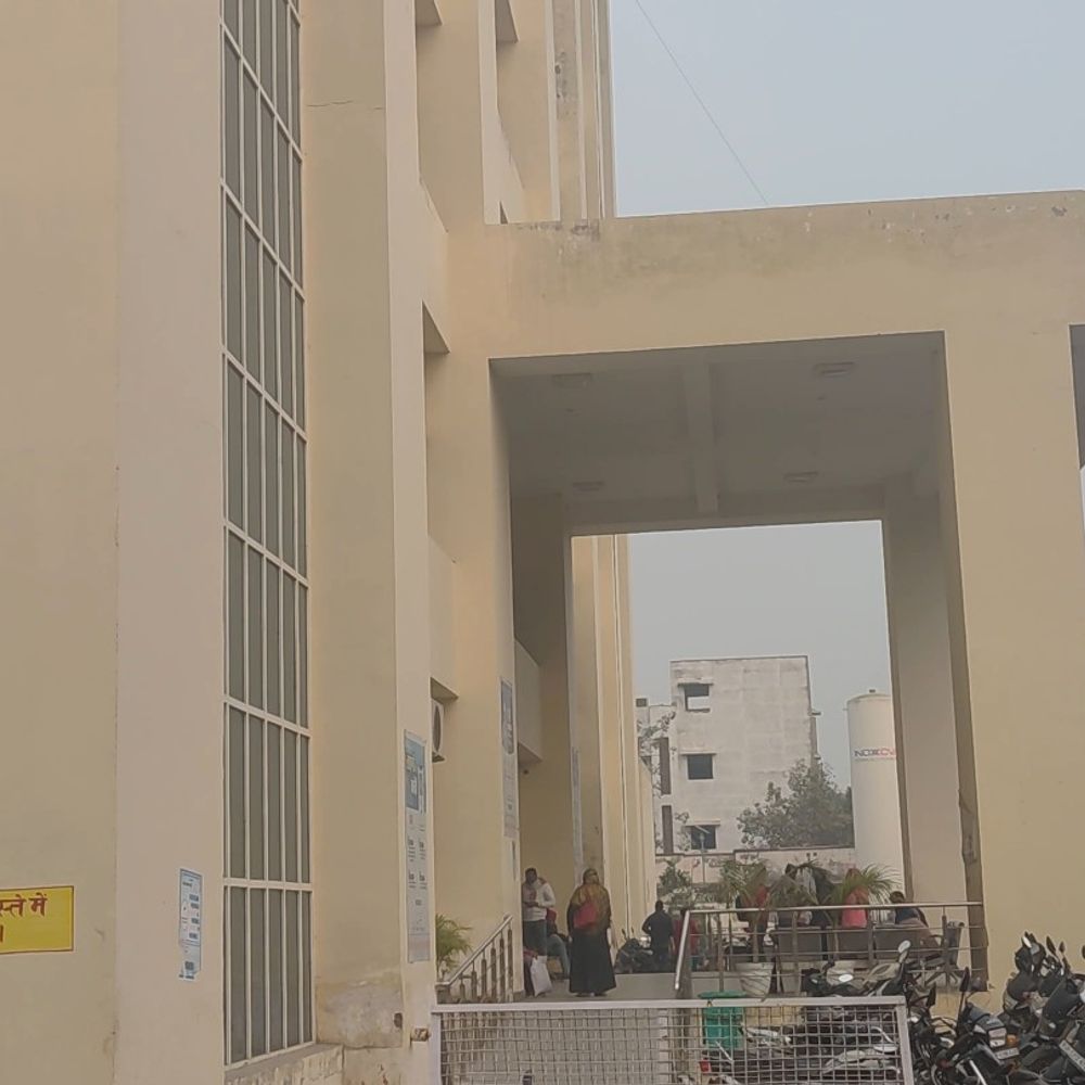 देवरिया मेडिकल कॉलेज में 160 बेड का हॉस्टल बनेगा:12.48 करोड़ रुपये से छात्रों को मिलेगी आवासीय सुविधा