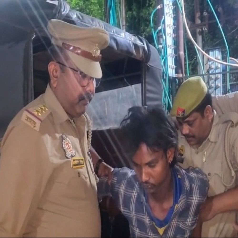 दुष्कर्म के प्रयास का आरोपी पुलिस मुठभेड़ में घायल:सुल्तानपुर में गिरफ्तार, पैर में लगी गोली; अस्पताल में भर्ती