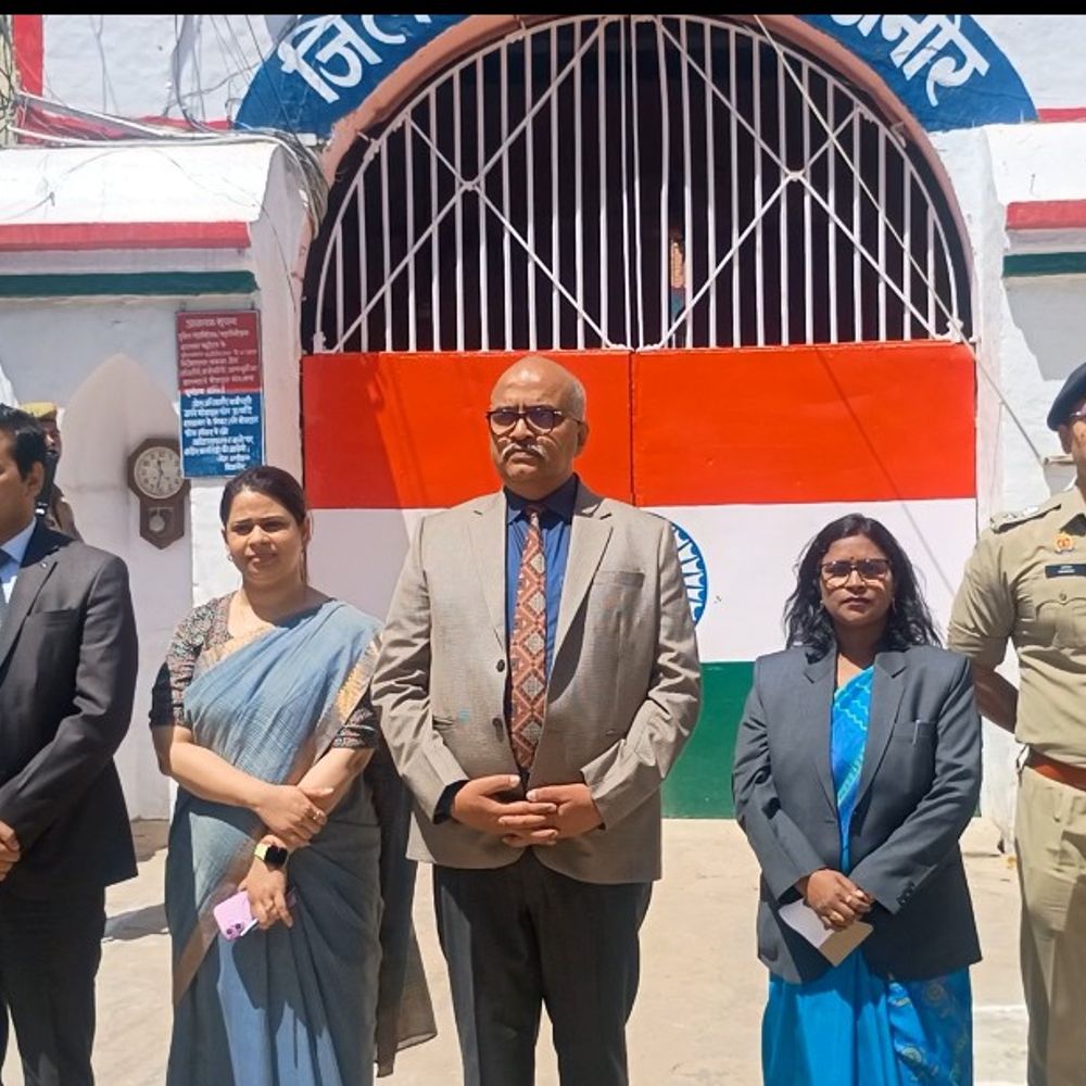 प्रशासनिक जज ने बिजनौर जिला कारागार का निरीक्षण किया:बंदियों की सुविधाओं, भोजन, स्वास्थ्य सेवाओं का जायजा लिया; सफाई सराही