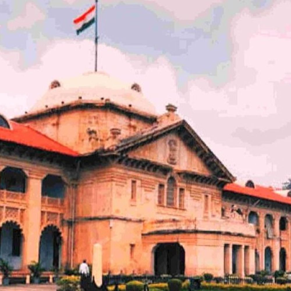 सहायक अध्यापक बने शिक्षामित्रों पर निर्णय लें:हाईकोर्ट ने बेसिक शिक्षा परिषद के सचिव को दो माह का समय दिया