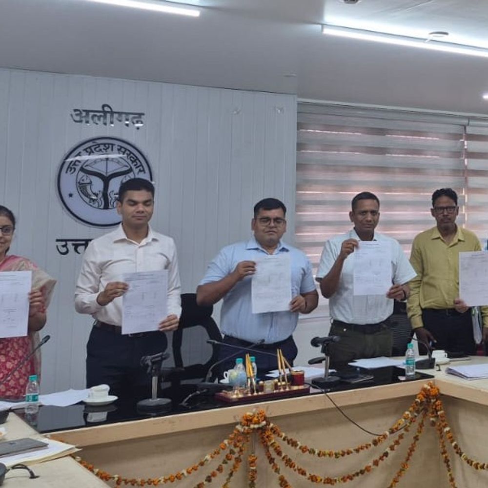 अलीगढ़ में 5.20 लाख मतदाताओं के नाम कटे:फाइनल लिस्ट में अब 24.10 लाख वोटर्स, बड़े पैमाने पर हुआ नाम सुधार और विलोपन