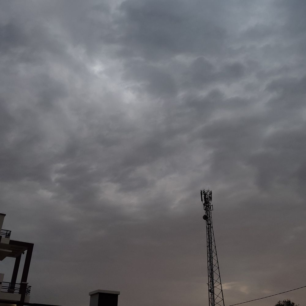 थालड़का-टोपरिया में बादल छाने से किसानों की बढ़ी चिंता:  बारिश से कटी-खड़ी फसलों को नुकसान की आशंका – Thalarka News