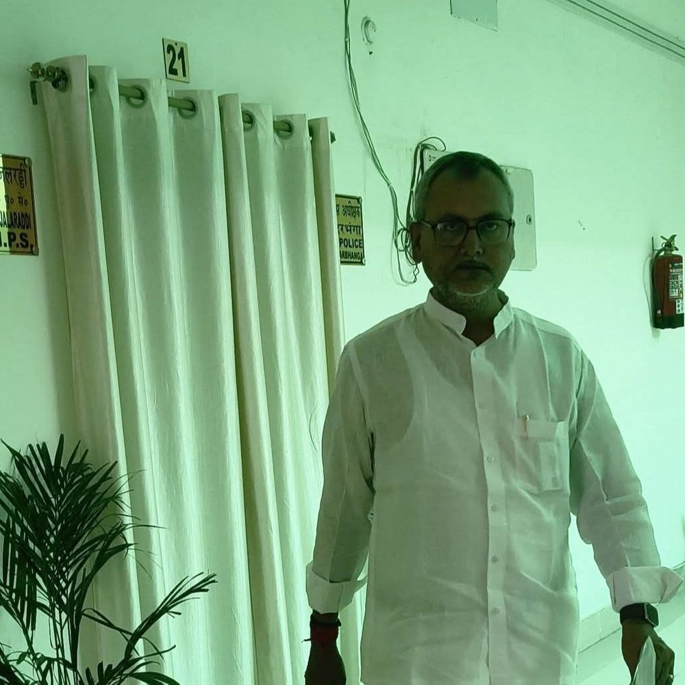 बेनीपुर में डीजे संचालक की हत्या पर सियासत:  दरभंगा में विधायक ने SSP से की मुलाकात, जल्द से जल्द मुख्य आरोपी की गिरफ्तारी की मांग – Darbhanga News