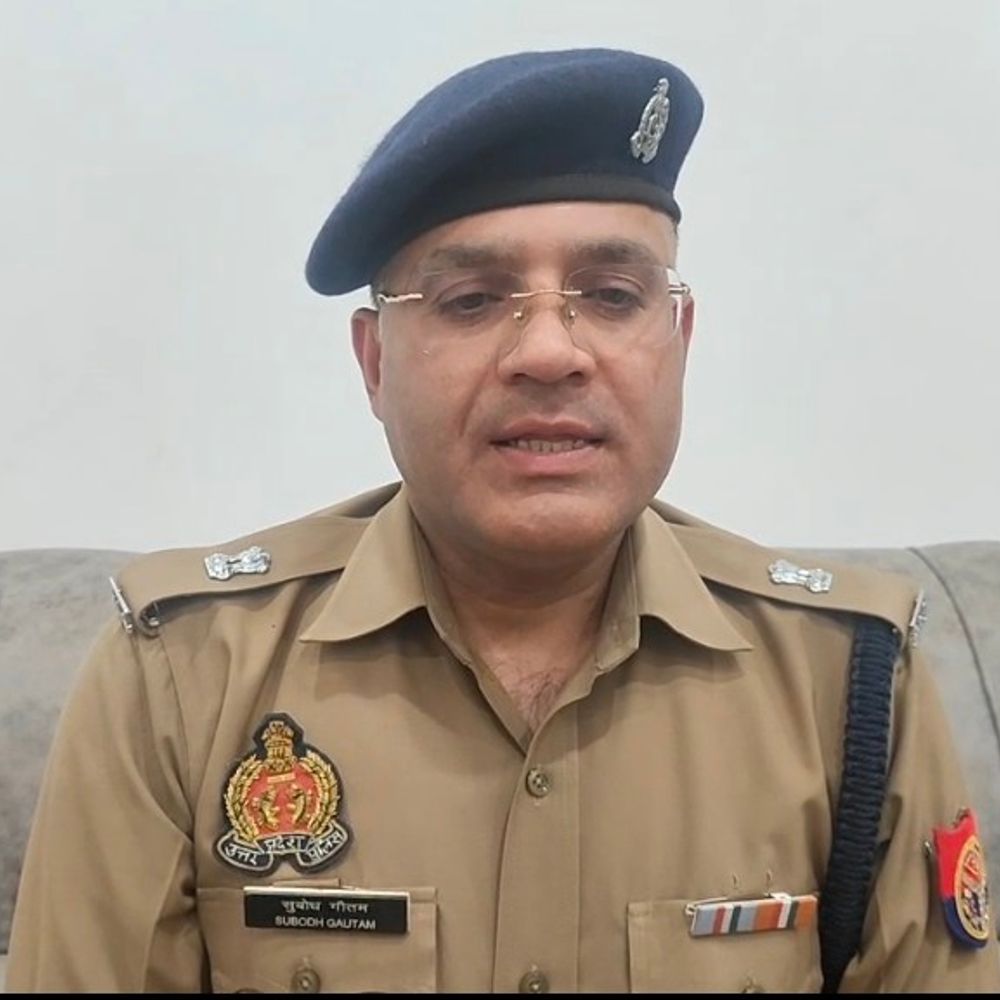 अपहृत किशोरी बरामद, दो चचेरे भाई गिरफ्तार:हरदोई के सुरसा थाना क्षेत्र से हुई थी किडनैप, बहला कर ले गया था