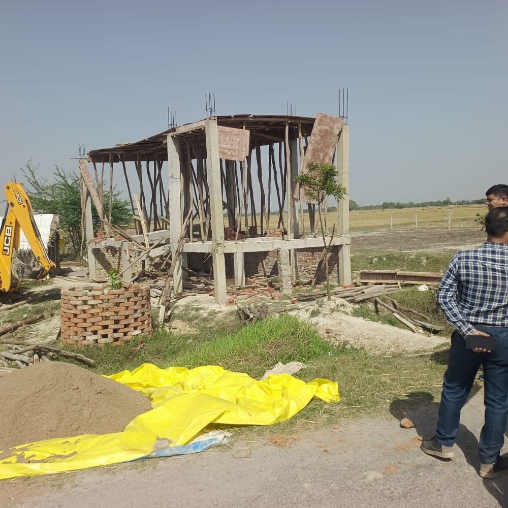 50 लाख की सरकारी जमीन कब्जामुक्त:उन्नाव में एंटी भू-माफिया अभियान के तहत हुई कार्रवाई