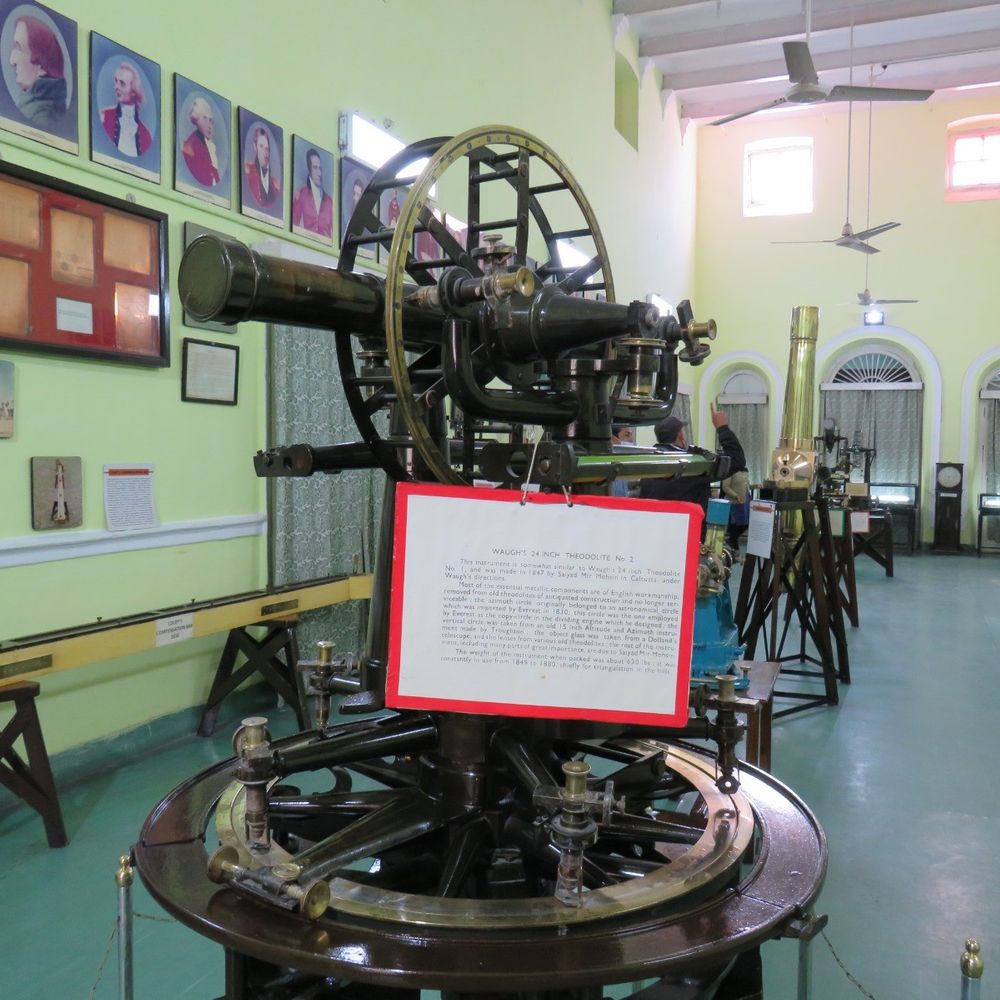 लखनऊ में राष्ट्रीय सर्वेक्षण दिवस का आयोजन:1802 में चेन्नई से शुरू हुए पहले वैज्ञानिक की याद में मनाया गया