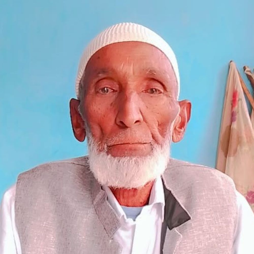 बस्ती में बाइक की टक्कर से बुजुर्ग की मौत:गायघाट पुलिस चौकी के सामने हुआ हादसा, मेडिकल कॉलेज में डॉक्टरों ने मृत घोषित किया