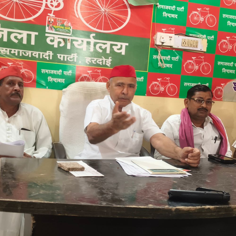 शराफत अली बोले- हॉफ काउंटर से समाज में भय:हरदोई में सपा जिलाध्यक्ष ने कहा- एसआईआर के दौरान प्रशासन की मेहनत को सराहा