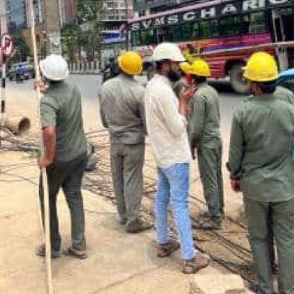 मेरठ में टेलीकॉम लाइन से कॉपर वायर चोरी:पांच लाख रुपये के तार चोरी मामले में आरोपी गिरफ्तार