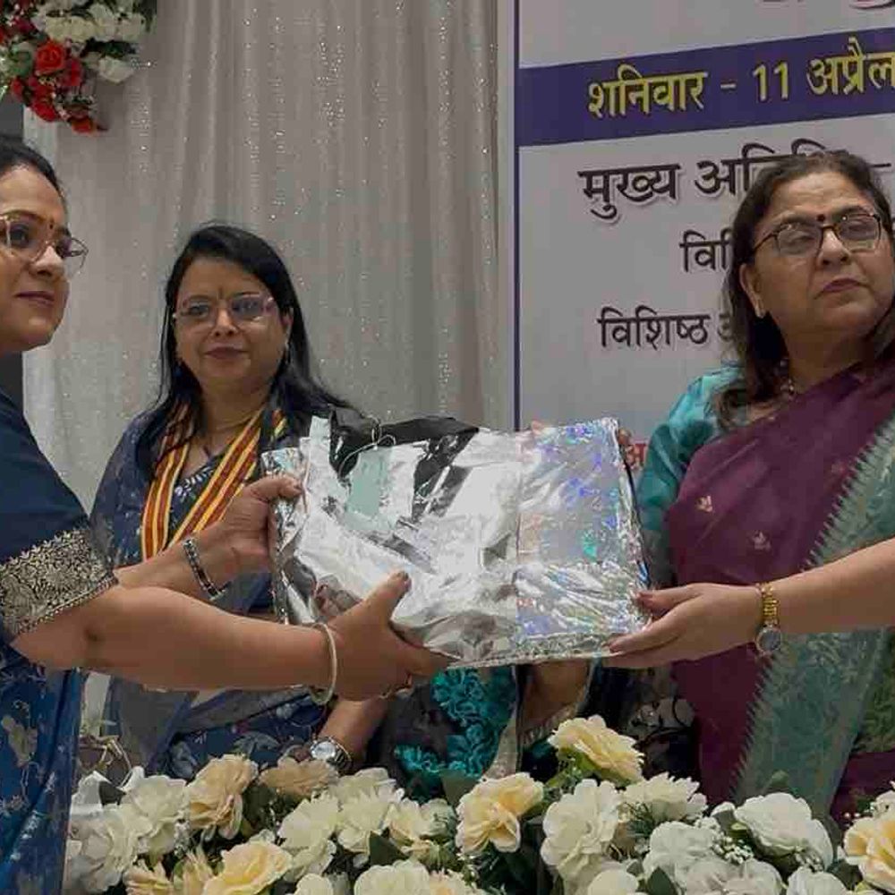 गोरखपुर में 'नई उमंग' संस्था का पद ग्रहण:महिलाओं के विकास के लिए नई कार्यकारिणी ने ली शपथ