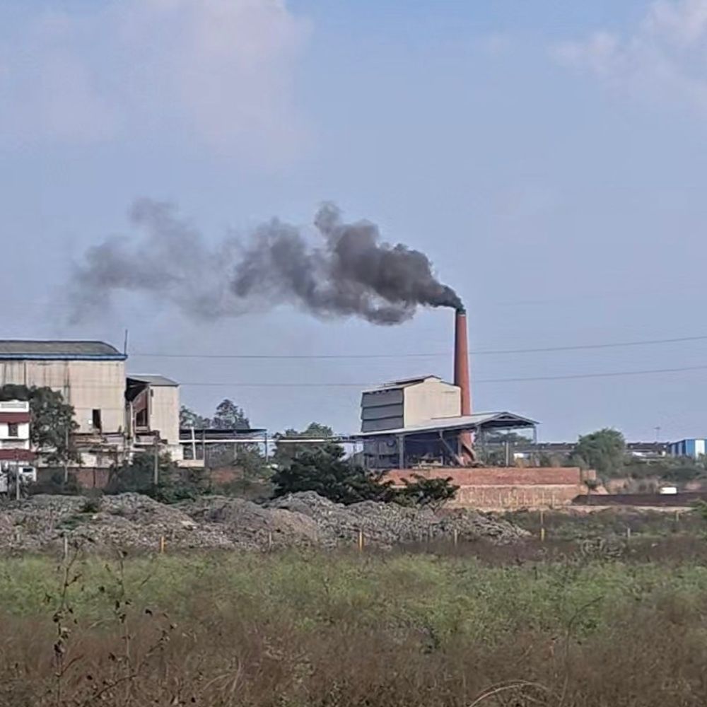 IIT रुड़की करेगा पेपर मिलों की चिमनियों की निगरानी:मुजफ्फरनगर में RDF जलाने वाली 28 मिलें रडार पर, 8 के साथ MOU साइन