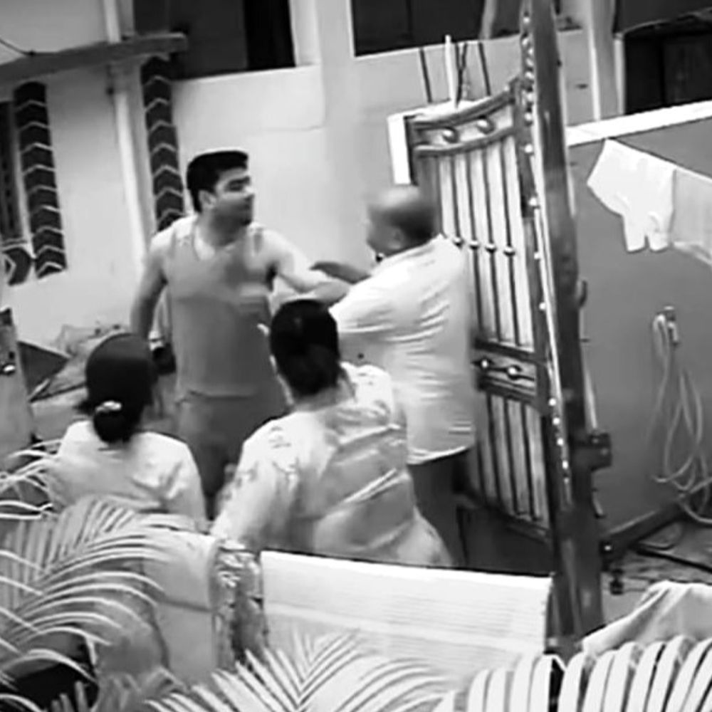 पुलिस आरक्षक-अधिवक्ता का हुआ विवाद:  दोनों में मारपीट का CCTV, वकील का आरोप- पुलिस नहीं दर्ज हो रही है FIR – Jabalpur News