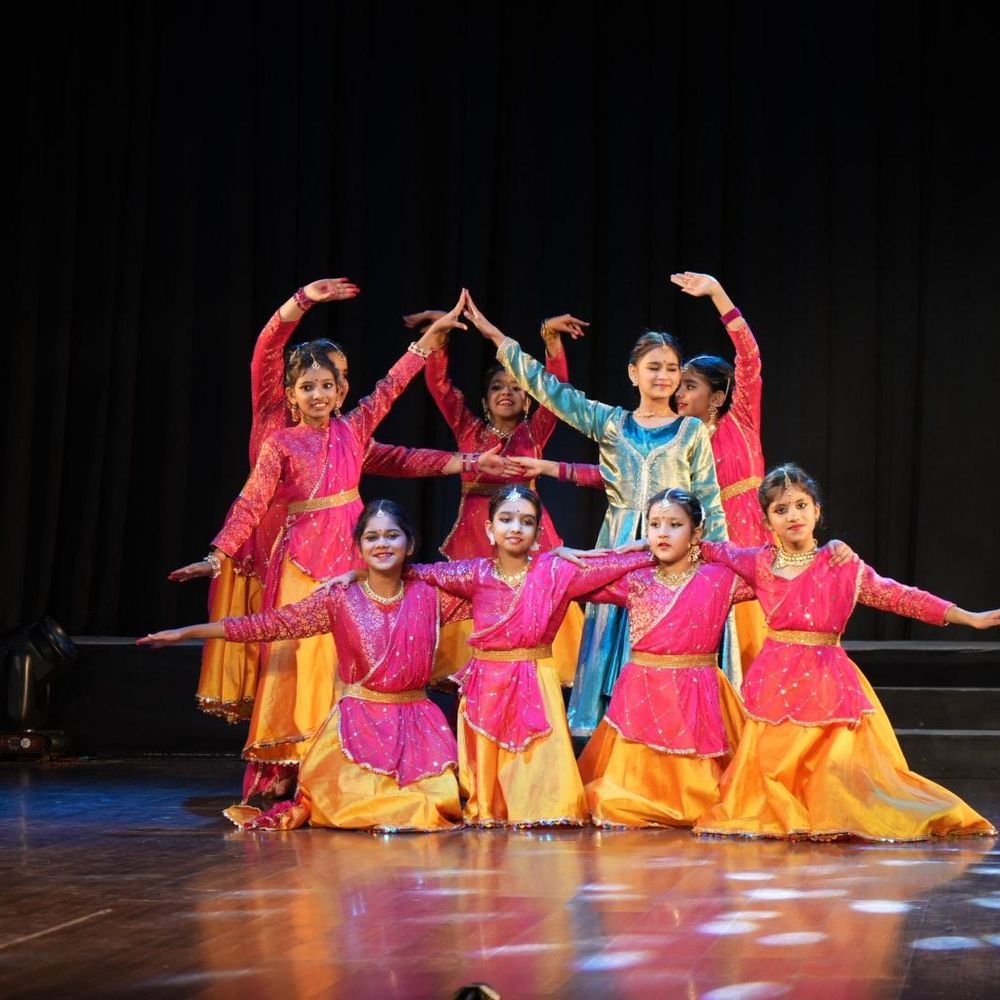 लखनऊ में 'परम्परा 2026' संगीत-नृत्य कार्यक्रम आयोजित:कला मंडपम में डॉ. आकांक्षा श्रीवास्तव के शिष्यों ने दी प्रस्तुति