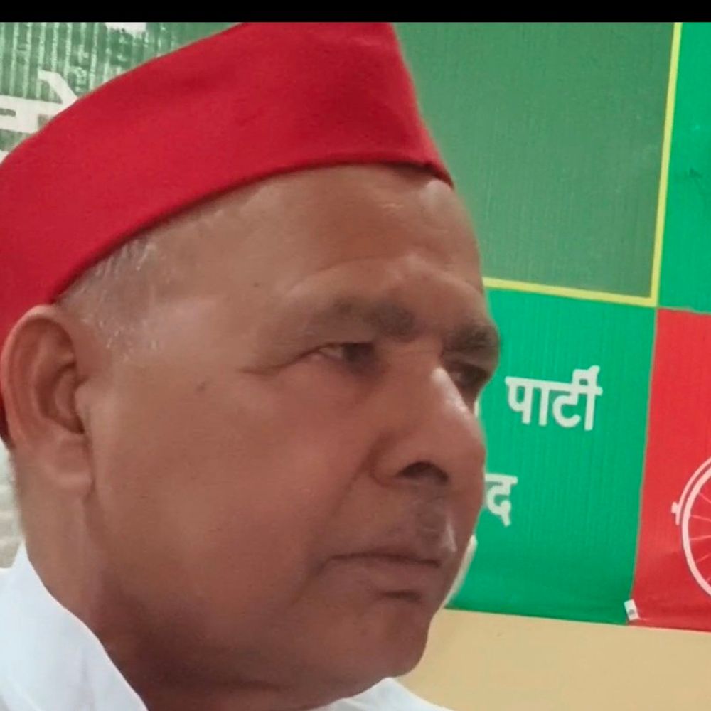 सपा जिलाध्यक्ष ने खुद को अखिलेश यादव का तोता बताया:हरदोई में बोले- मैं जीवन भर समाजवादी रहा हूं, किसी और का तोता नहीं हूं