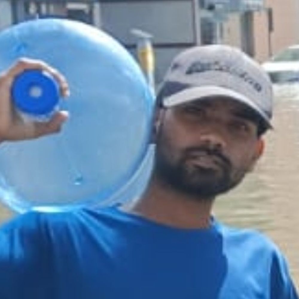 अयोध्या के युवक की दुबई में संदिग्ध मौत:2 माह पहले काम करने गया, तबीयत बिगड़ी; घर लौटने से पहले मौत