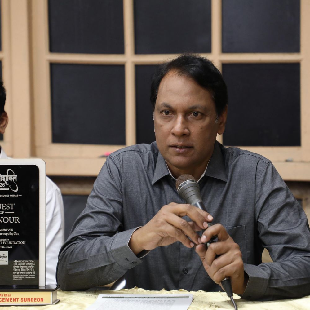 लखनऊ में हड्डी रोगियों को किया गया जागरूक:'पेशेंट अवेयरनेस कैंप' में बीमारियों से बचने के उपाय बताया डॉ. अशअर बोले - AI चिकित्सा क्षेत्र में क्रांति लाया