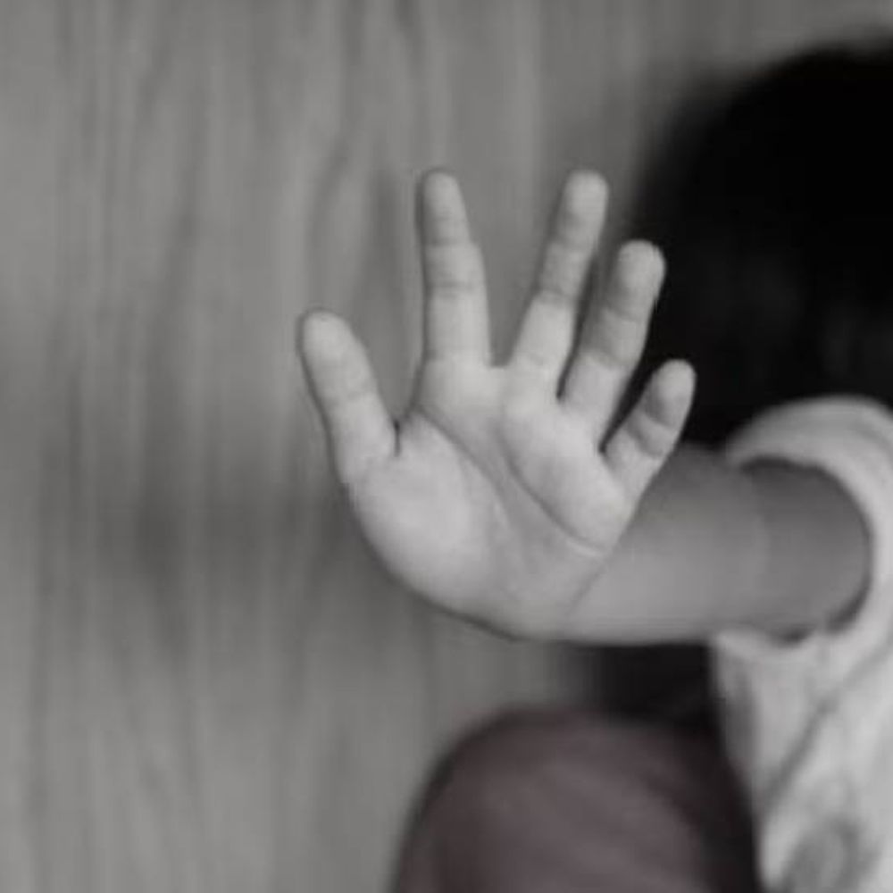 नोएडा में छह साल की बच्ची से रेप:आरोपी को पुलिस ने पकड़ा, खाने-पीने की चीज दिलाने के बहाने ले गया