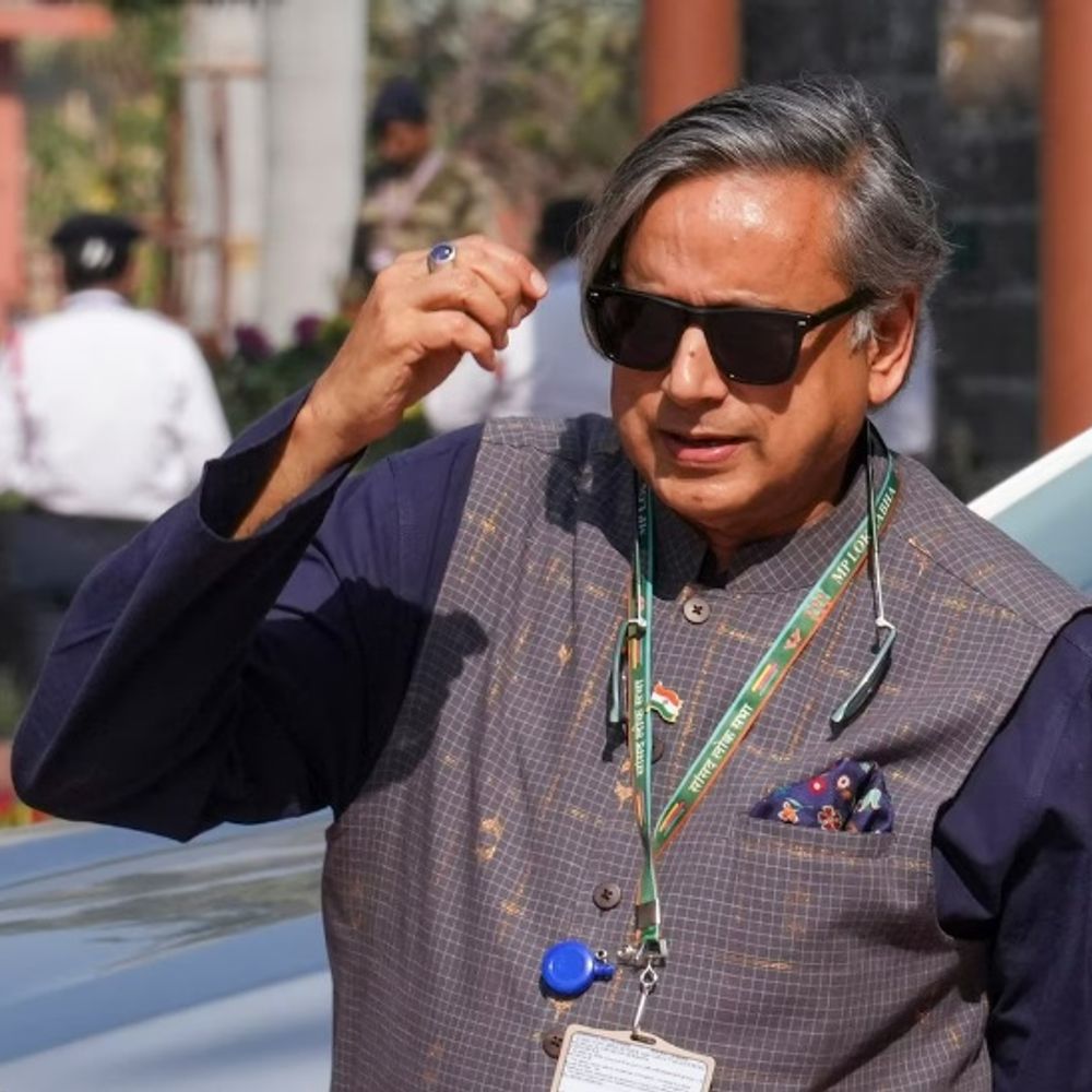 थरूर बोले- महिला आरक्षण कानून को राजनीतिक हथियार न बनाएं:बिल के साथ परिसीमन प्रक्रिया में जल्दबाजी करने से राज्यों का लोकतांत्रिक संतुलन बिगडे़गा