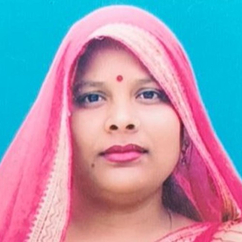 वाराणसी में देवर ने भाभी को कुल्हाड़ी से काटा:सिर-गर्दन में किए कई वार, जान की भीख मांगती रही रेलकर्मी की पत्नी