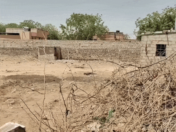 बाड़मेर सर्किट-हाउस के पास अवैध निर्माण, PWD ने मांगे डॉक्यूमेंट:अफसर बोले- डॉक्यूमेंट नहीं दिखाने पर प्रशासन-पुलिस के सहयोग से ध्वस्त करेंगे अतिक्रमण
