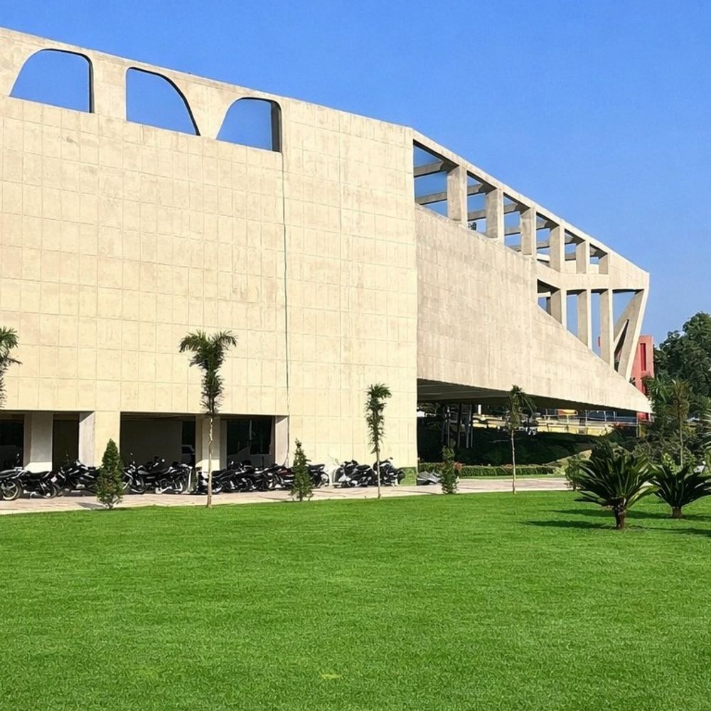 लखनऊ में बिना पिलर के बना म्यूजियम:हेरिटेज एंड आर्ट में देखोगी अवध की तहजीब; इतना लगेगा टिकट