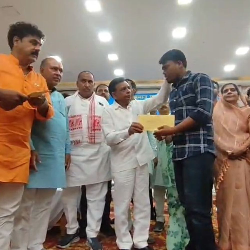 देवास में उपमुख्यमंत्री, अंबेडकर जयंती पर दिया समानता का संदेश:  वंदे मातरम विवाद और ब्लैकमेलिंग-भ्रूण हत्या मामले पर बोले- दोषियों पर सख्त कार्रवाई होगी – Dewas News