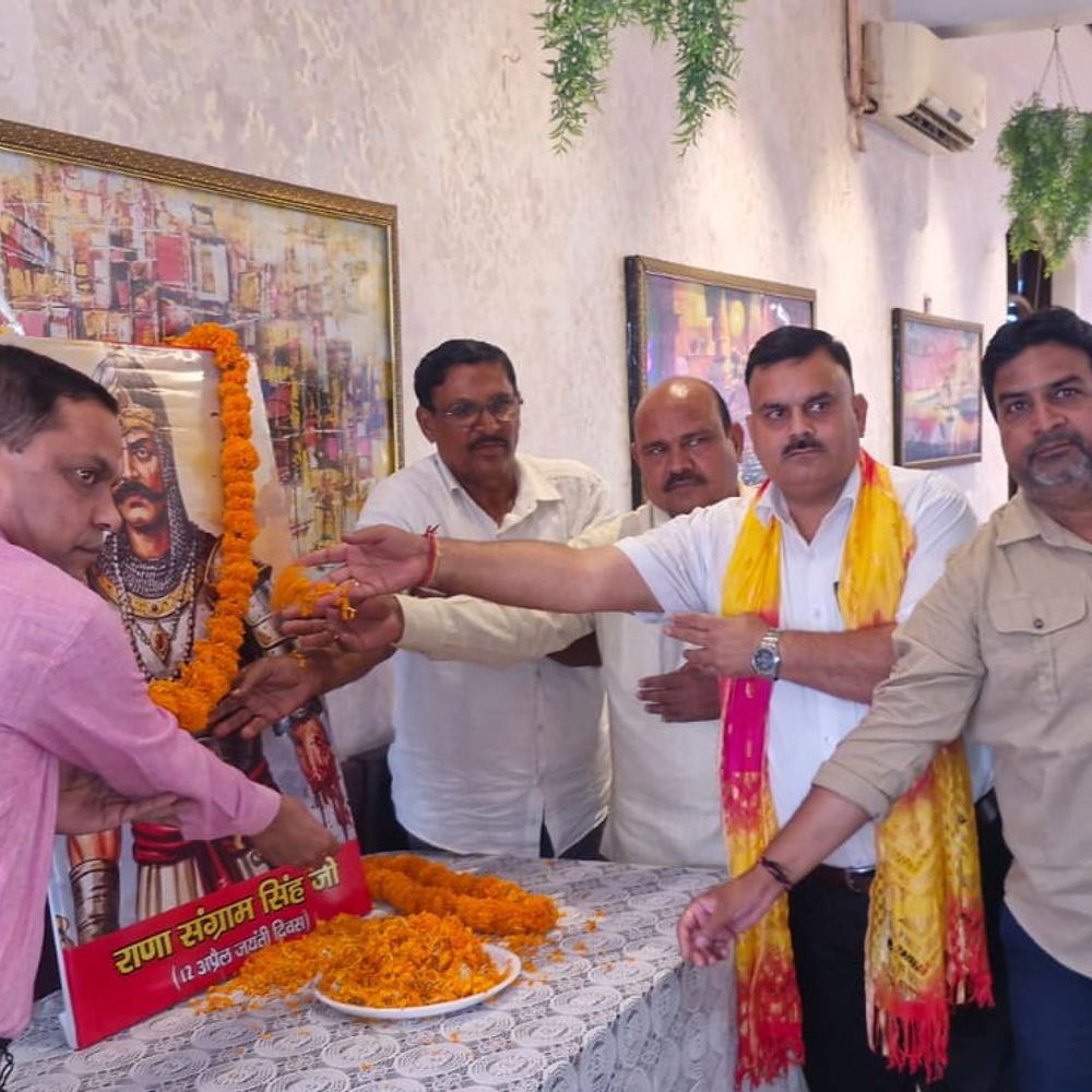 अखिल भारतीय क्षत्रिय महासभा ने राणा सांगा जयंती मनाई:रामपुर में पदाधिकारियों को नई जिम्मेदारियां सौंपी, संगठन की मजबूती पर दिया जोर