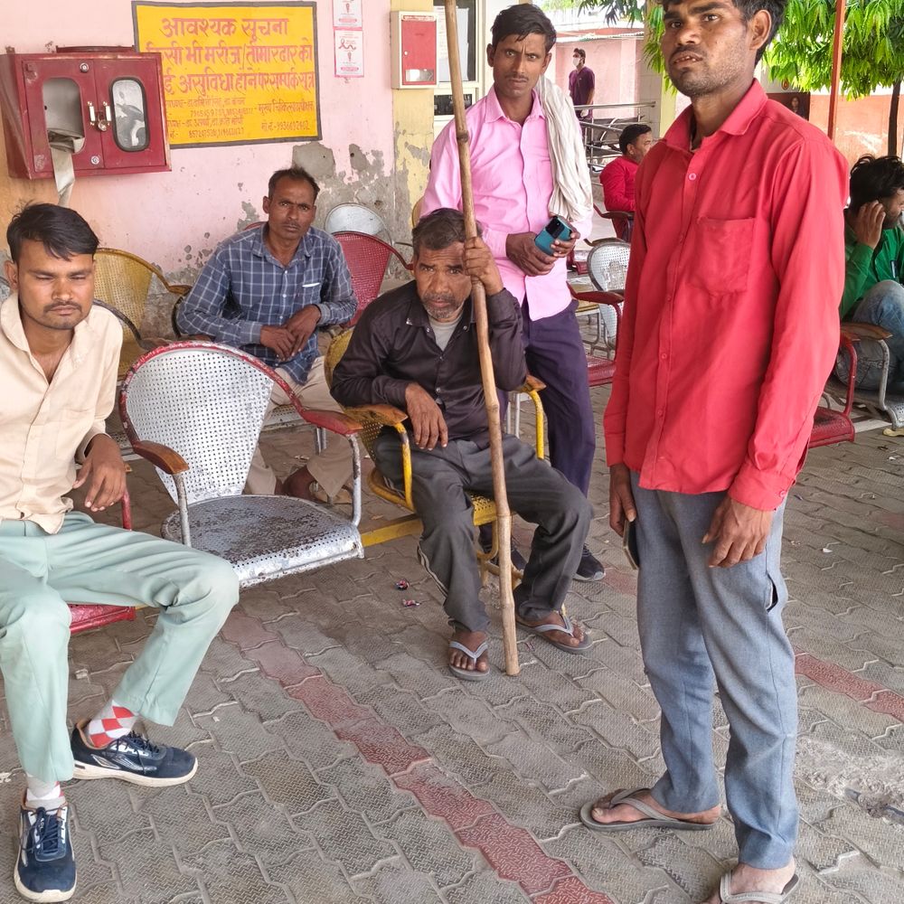 हरदोई में बाइक की टक्कर से वृद्धा की मौत:पिहानी-पंडरवा मार्ग पर हादसा, इलाज के दौरान तोड़ा दम