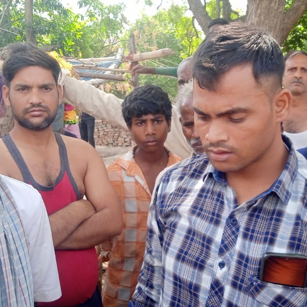 भदोही में 8 माह की गर्भवती विवाहिता की संदिग्ध मौत:गले पर निशान, दो दिन पहले ही पति विदाई कराने आया था