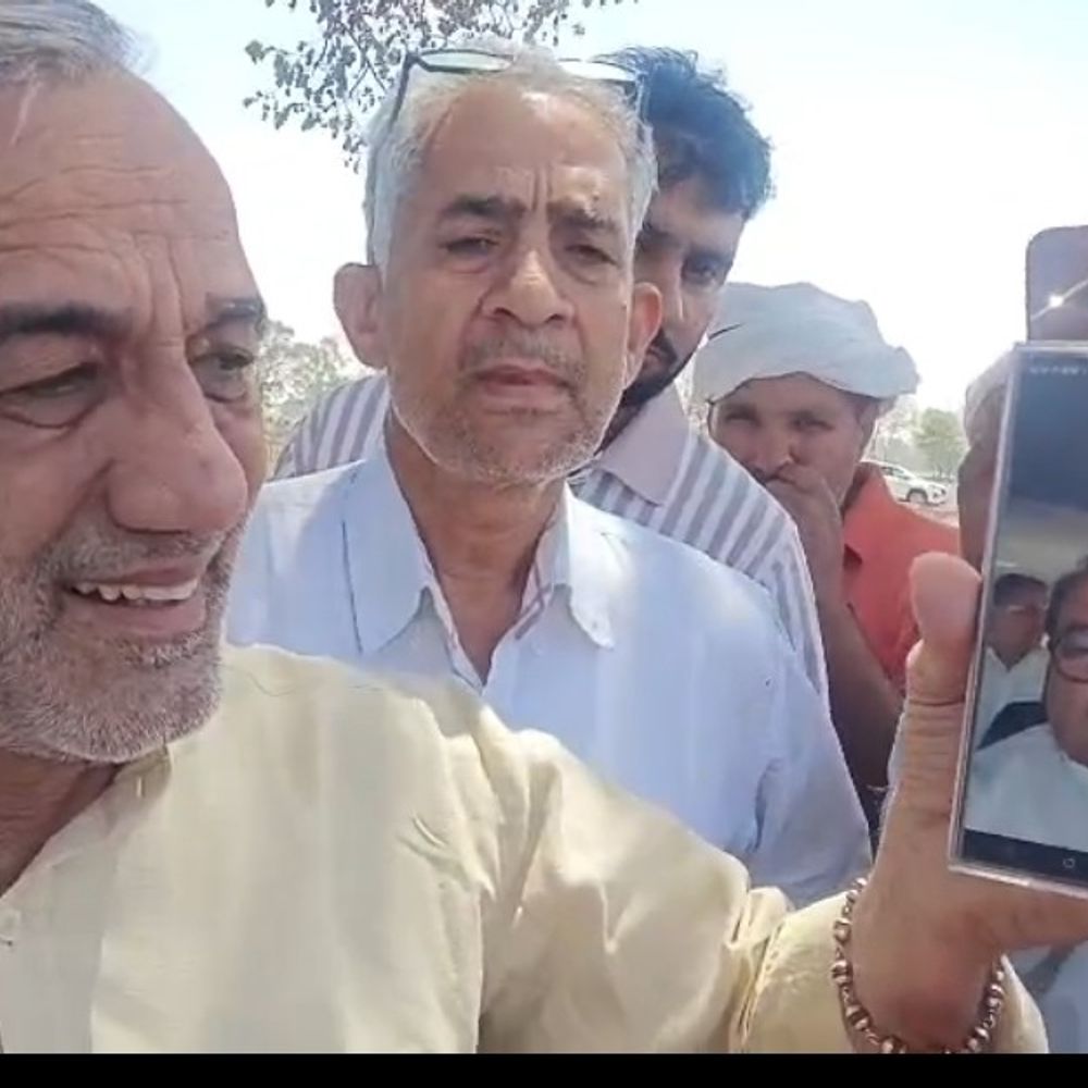 अभय चौटाला ने पानीपत के किसानों से की वीडियो कॉल:  मुआवजा दिलाने का आश्वासन दिया, 90 एकड़ फसल में लगी थी आग – Matlouda News