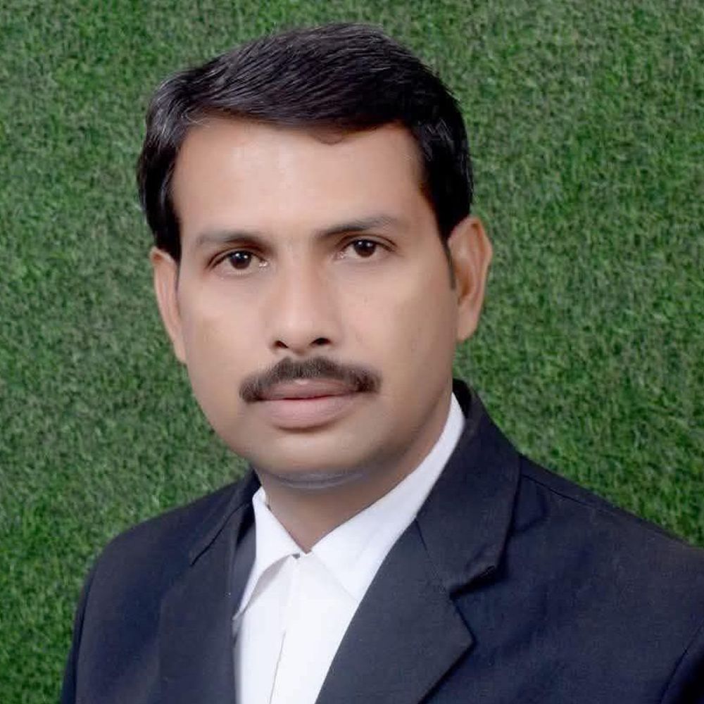 फतेहपुर बार चुनाव, बाबू सिंह यादव एक वोट से अध्यक्ष:महामंत्री पद पर अनुराग नारायण मिश्रा ने जीत दर्ज की