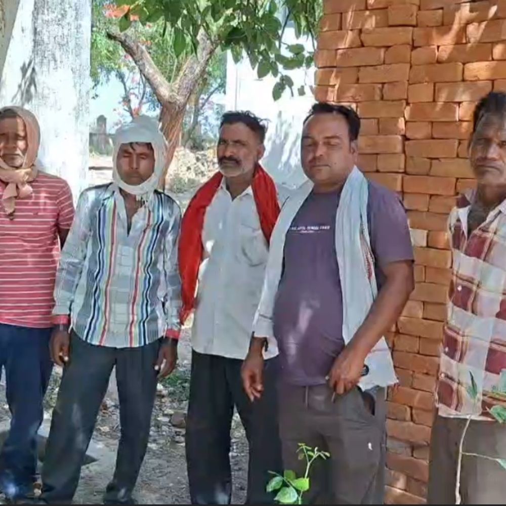 जालौन में 13 वर्षीय छात्र ने फांसी लगाकर जान दी:कक्षा 6 का छात्र था, घर के कमरे में लटका मिला शव