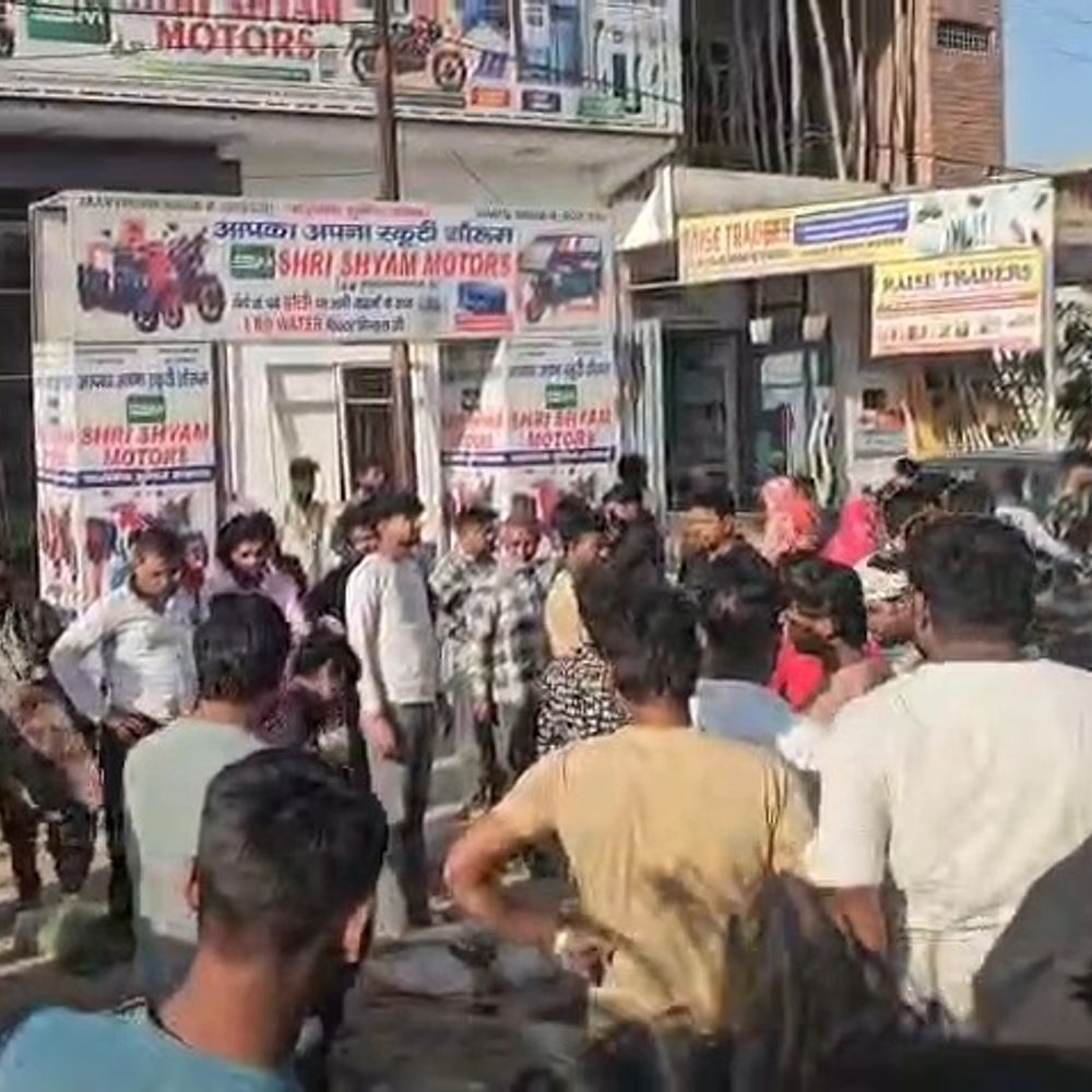 निवाड़ा में महिला की मौत:अज्ञात वाहन ने टक्कर मारी, मौके पर ही तोड़ा दम