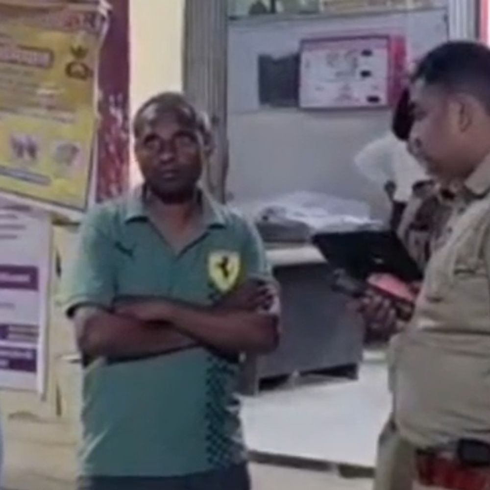 अंबेडकरनगर में दो बाइकों की टक्कर:एक व्यक्ति ने गंवाई जान, दो घायल; नशे में होने की आशंका