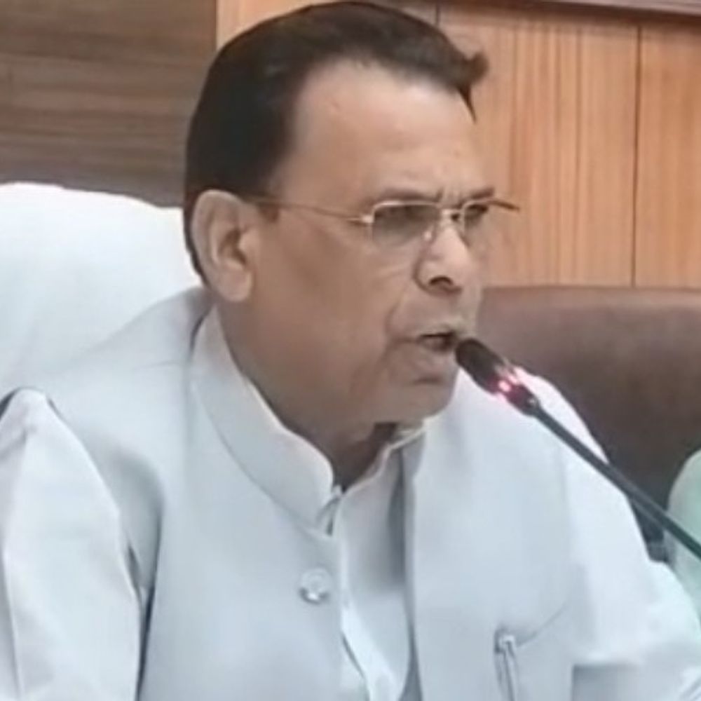 मंत्री नरेंद्र कश्यप का सपा पर हमला:अखिलेश सरकार पर 700 दंगे कराने का आरोप, आशा भोंसले को श्रद्धांजलि