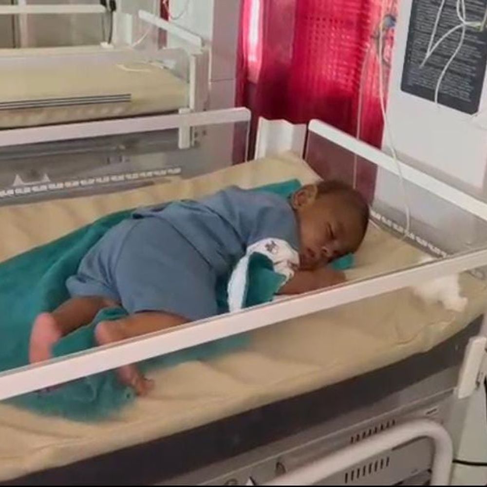 मंदिर के कुएं के पास मिला तीन माह का नवजात:  चिलचिलाती धूप में रोने के आवाज सुन पहुंचे लोग, डॉक्टर बोले- तेज बुखार है – Maihar News