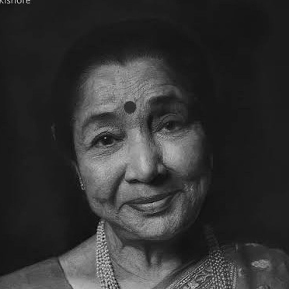 आशा भोसले का बरेली से गहरा जुड़ाव:सहसवान घराने की विरासत और 'झुमका' गीत का प्रभाव