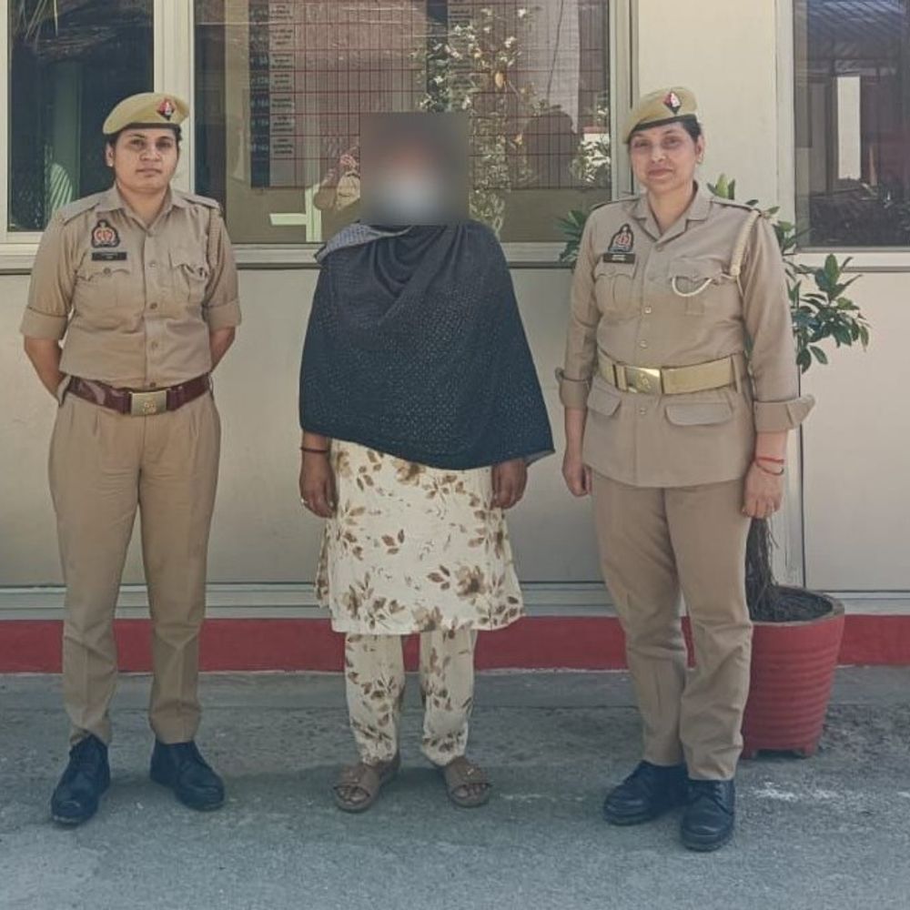 झोलाछाप डॉक्टर गिरफ्तार, जच्चा-बच्चा की मौत मामले में जेल:रामपुर में घर पर ही कराया था प्रसव, पुलिस ने कोर्ट में किया पेश