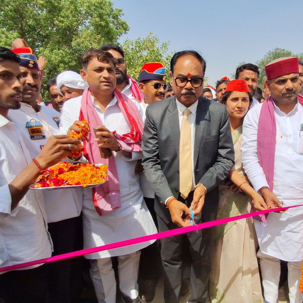 चंदे से बने पुल का न्यायमूर्ति ने किया लोकार्पण:जनप्रतिनिधियों-प्रशासन को जज का संदेश; जब बना नहीं सकते तो रोकने वाले कौन हो