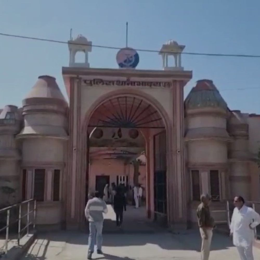 हनुमानगढ़ में बंद मकान से साढ़े तीन लाख नकद चोरी:  जेवर, महत्वपूर्ण दस्तावेज और इलेक्ट्रॉनिक्स सामान भी गायब – Hanumangarh News