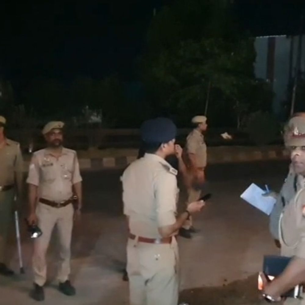 देवरिया में युवक की गोली मारकर हत्या:रेस्टोरेंट में पुरानी रंजिश में हुई वारदात, पुलिस जांच जारी