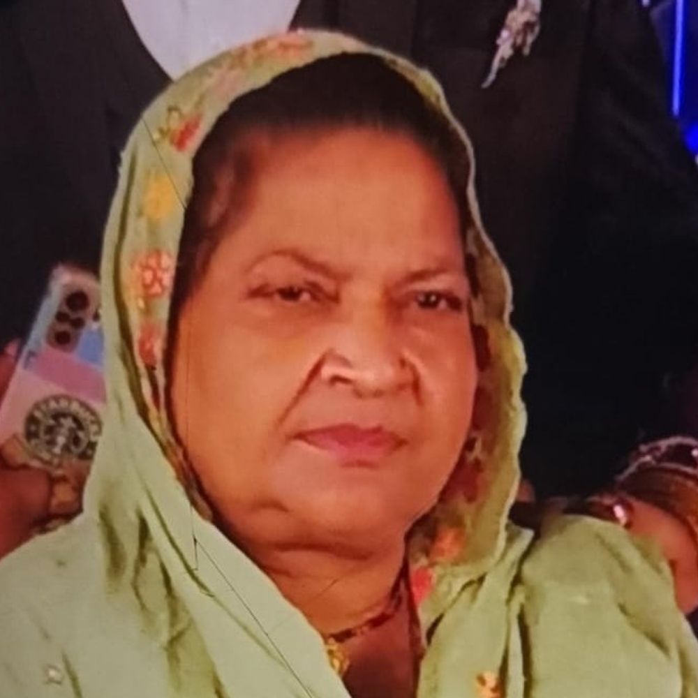 उन्नाव में डंपर की टक्कर से महिला की मौत:पति गंभीर, कानपुर-लखनऊ हाईवे पर हादसे में गाड़ी क्षतिग्रस्त