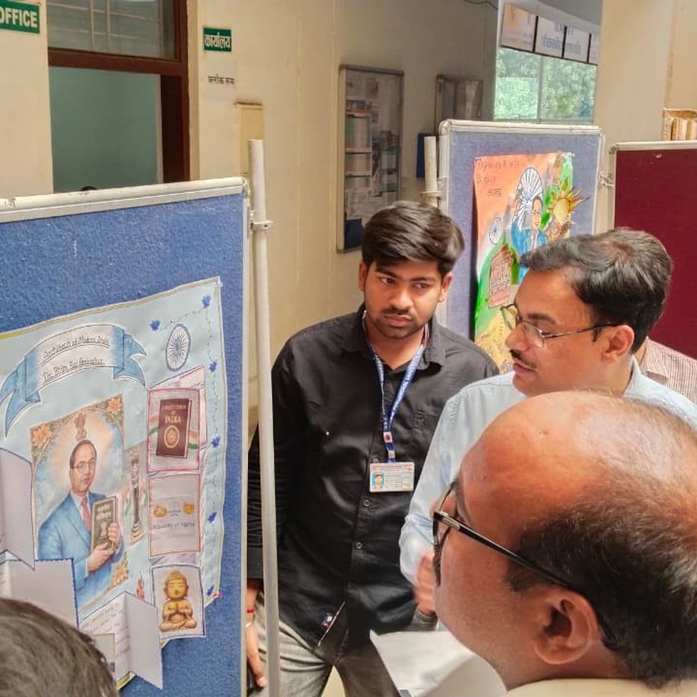 अंबेडकर जयंती की पूर्व संध्या पर कार्यक्रम:पूर्वांचल विश्वविद्यालय में आयोजित, डॉक्टर ने बताया संविधान के शिल्पी