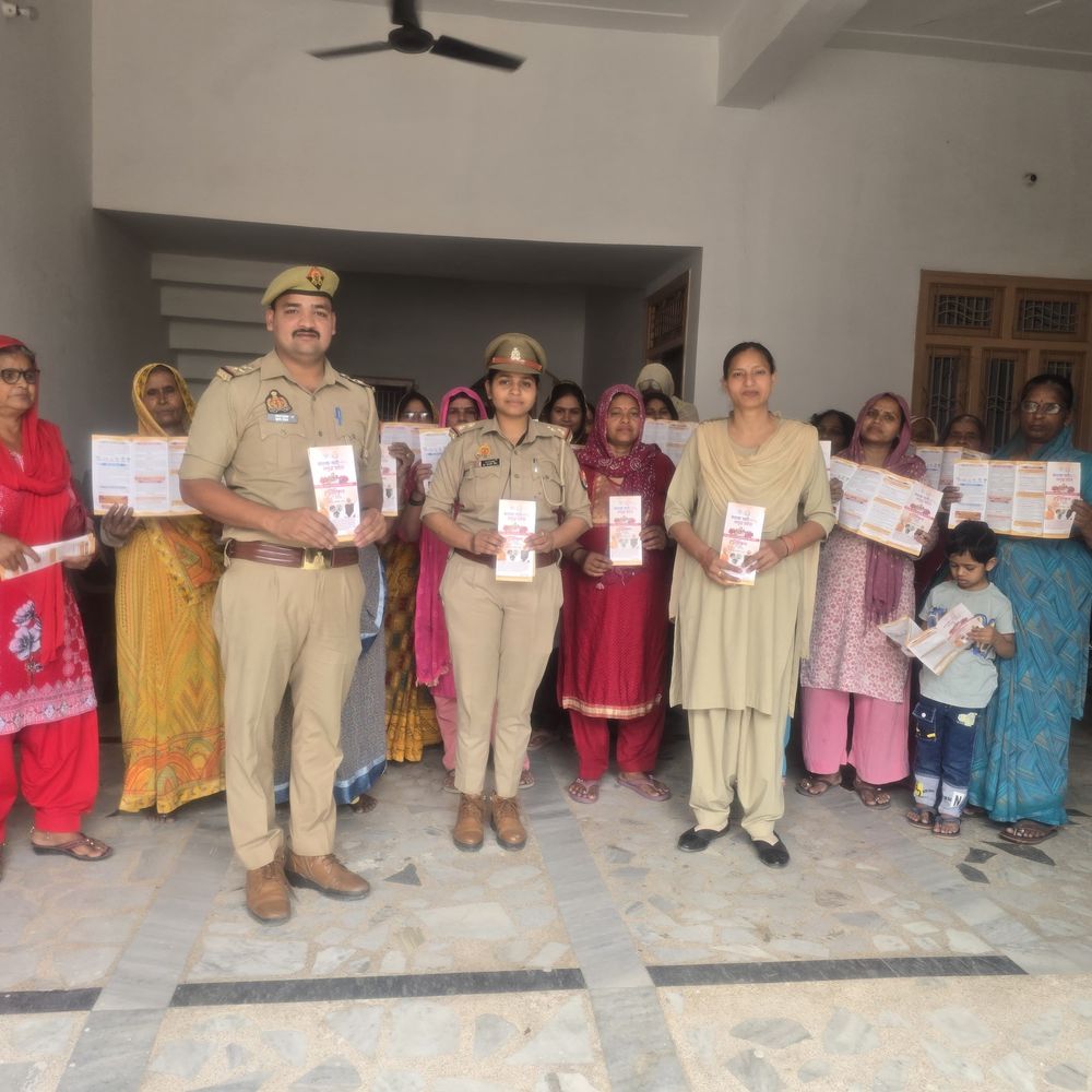 इंचौली में मिशन शक्ति अभियान, एंटी रोमियो टीम भी मौजूद:बाल कल्याण अधिकारी ने महिलाओं को सरकारी योजनाओं की जानकारी दी