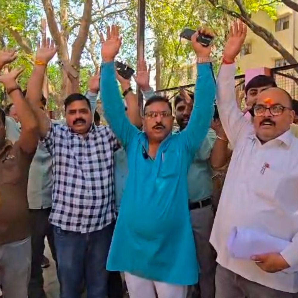 अमरनाथ यात्रा 3 जुलाई से होगी शुरू:बाराबंकी में स्वास्थ्य परीक्षण के लिए उमड़ रही श्रद्धालुओं की भीड़